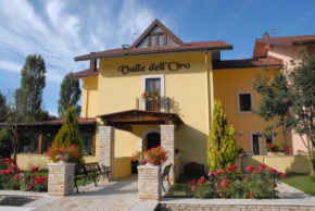Отель Hotel Valle dell' Oro  Пескассероли